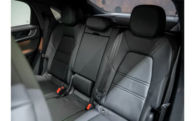 Porsche Cayenne Coupé 3.0 E-Hybrid Black Edition - 138204