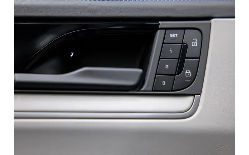 Porsche Cayenne 3.0 E-Hybrid - 120922