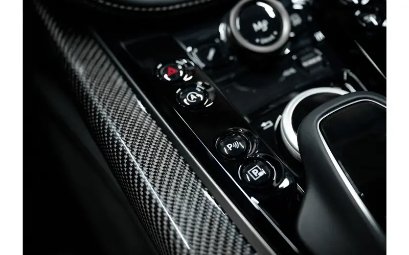 Aston Martin Dbx 4.0 V8 707 - 141249