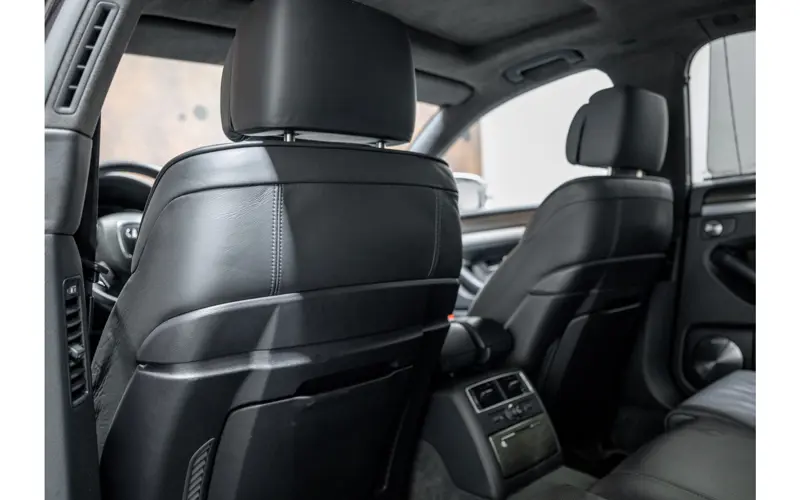 Audi A8 5.2 S8 quattro - 128924