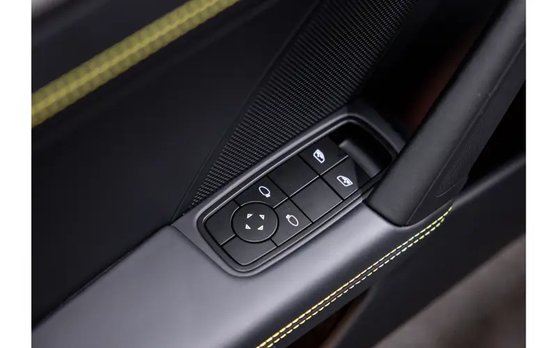 Porsche 911 4.0 GT3 Touring - 112500