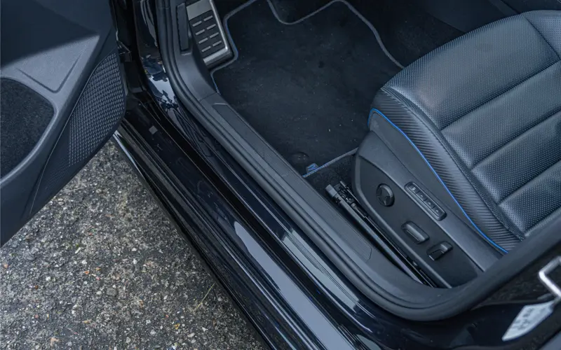 Volkswagen Golf 2.0 TSI R 4Motion - 133596